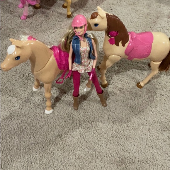 dancing barbie horse